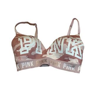 PINK Wear Everywhere Wireless lightly lined bra